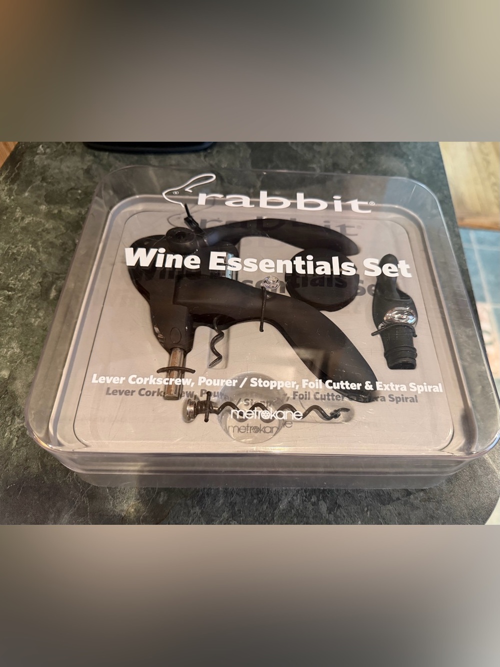 Rabbit Wine Essentials Set - Black